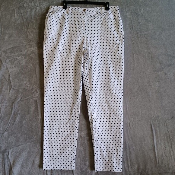 Chico's Pants - Chicos Sz 2 / 12 Ankle Pants Polka Dot Straight Leg White Black Casual Classic